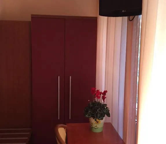 Figlie Maria Missionarie Affittacamere 4*